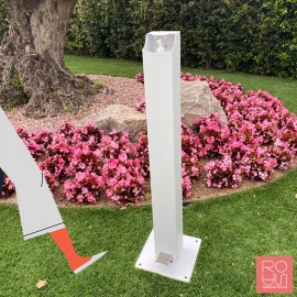 Dispensador de gel amb accionament per pedal COVID-19